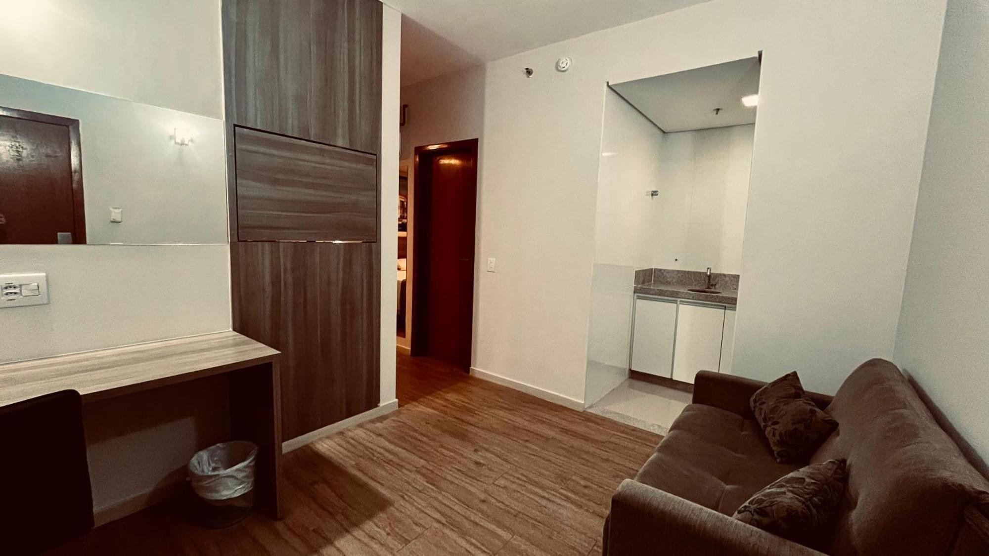 Hotel Amsterdam Montes Claros Dış mekan fotoğraf