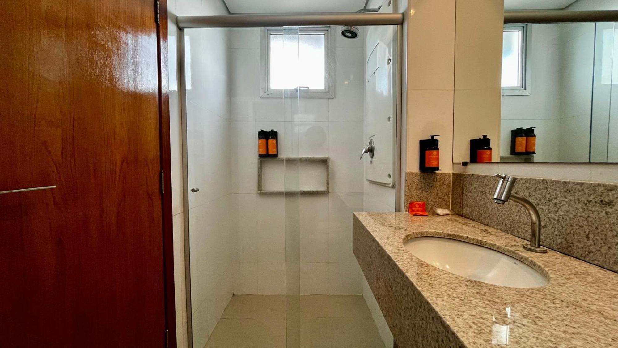 Hotel Amsterdam Montes Claros Dış mekan fotoğraf