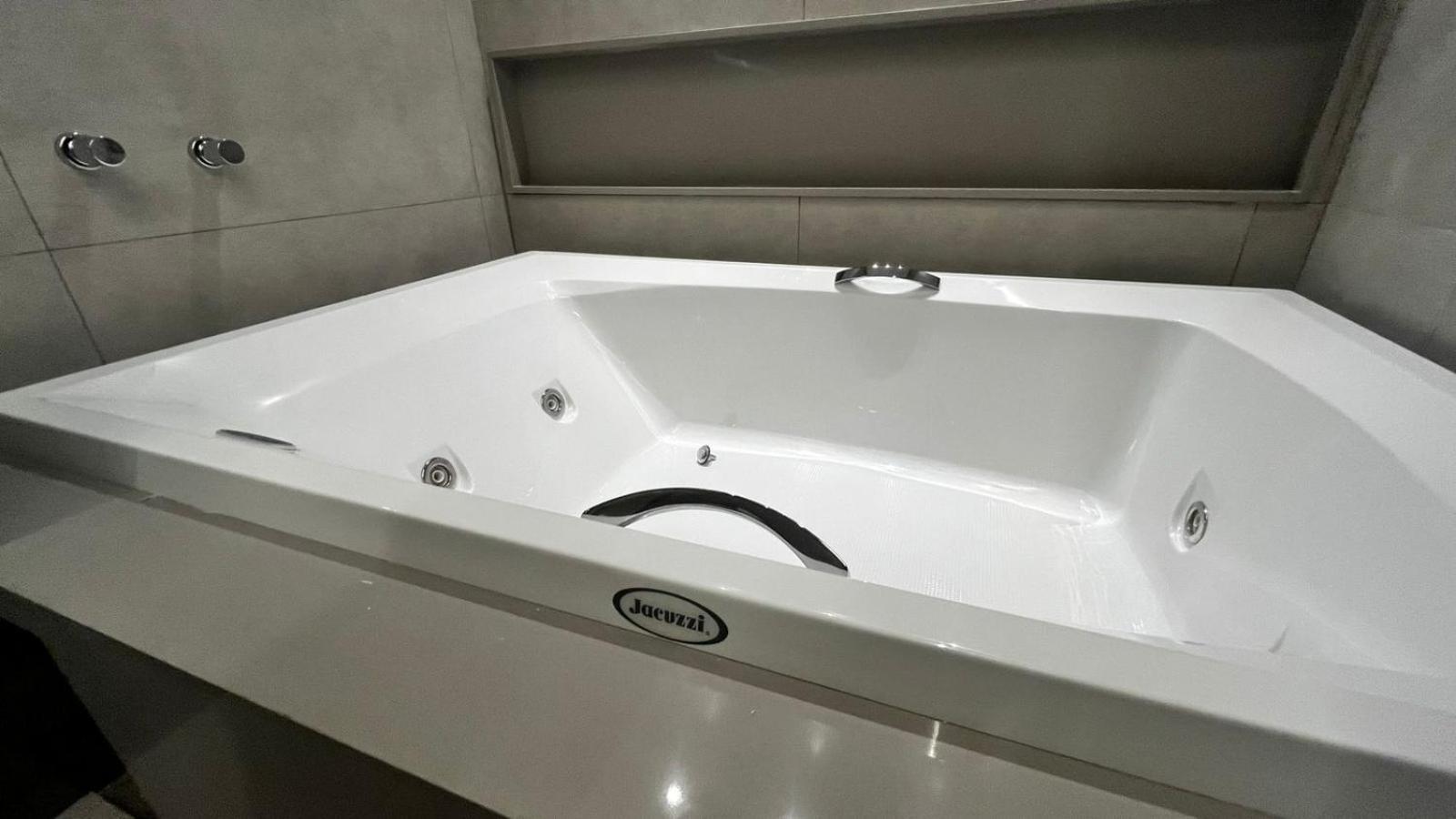 Hotel Amsterdam Montes Claros Dış mekan fotoğraf