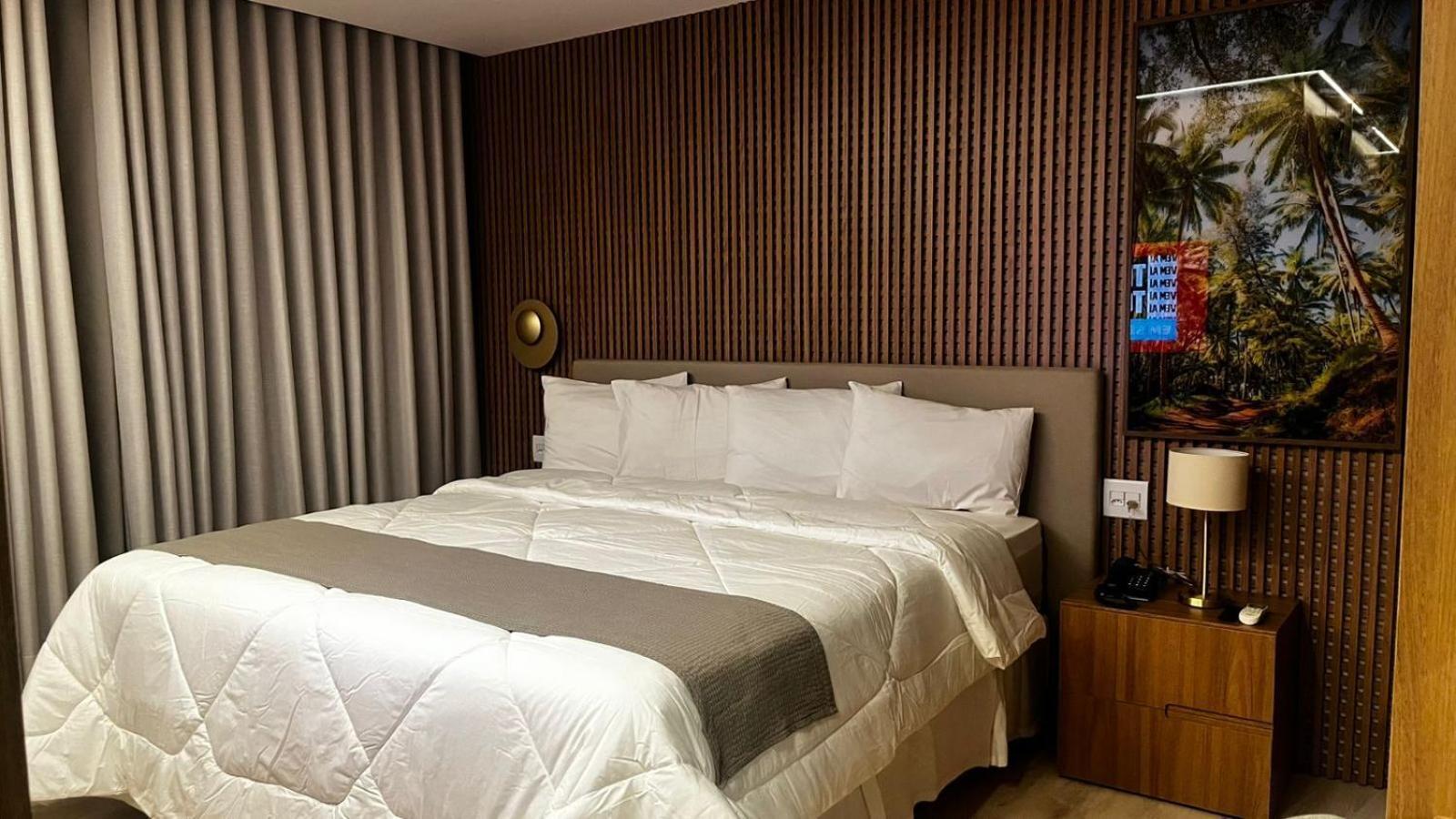 Hotel Amsterdam Montes Claros Dış mekan fotoğraf