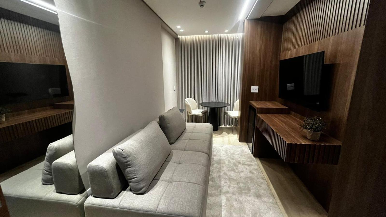 Hotel Amsterdam Montes Claros Dış mekan fotoğraf