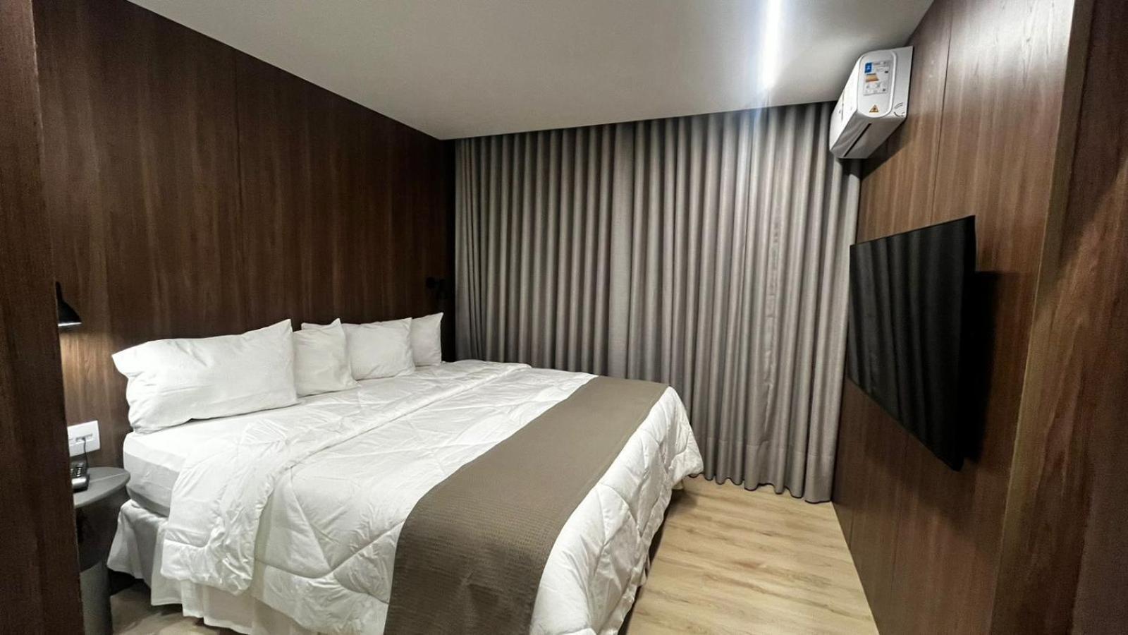 Hotel Amsterdam Montes Claros Dış mekan fotoğraf