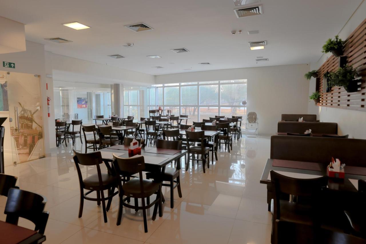 Hotel Amsterdam Montes Claros Dış mekan fotoğraf